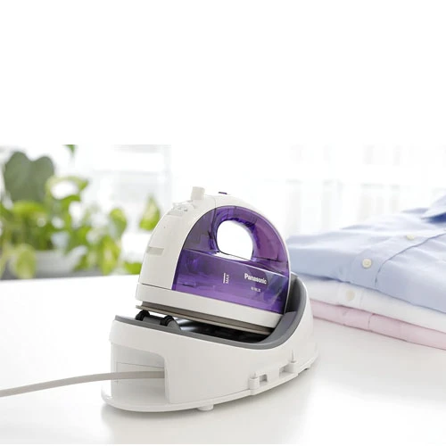 Panasonic Cordless Steam Iron with Multi-Directional Baseplate 220-240V, 1300-15